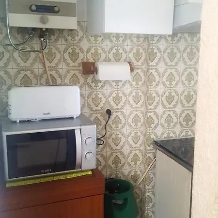 Apartment Charming In - 50 Sqm - Balcony With View