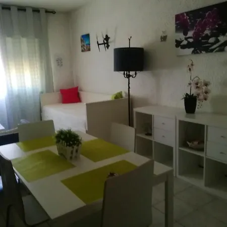 Charming In - 50 Sqm - Balcony With View Apartment *